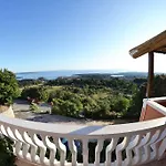 In With Seaview, Terrace, Air Condition, Wifi 아파트