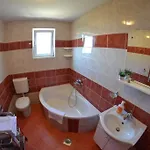 In With Seaview, Terrace, Air Condition, Wifi Mundanije