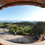 In With Seaview, Terrace, Air Condition, Wifi 아파트 Mundanije