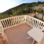 아파트 In With Seaview, Terrace, Air Condition, Wifi *