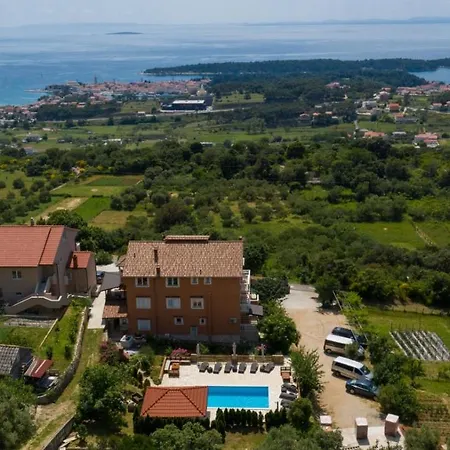 In With Seaview, Terrace, Air Condition, Wifi Apartamento *