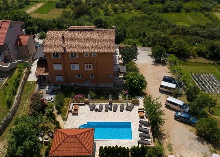 In With Seaview, Terrace, Air Condition, Wifi Apartamento *
