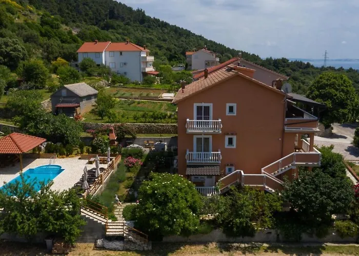 In With Seaview, Terrace, Air Condition, Wifi