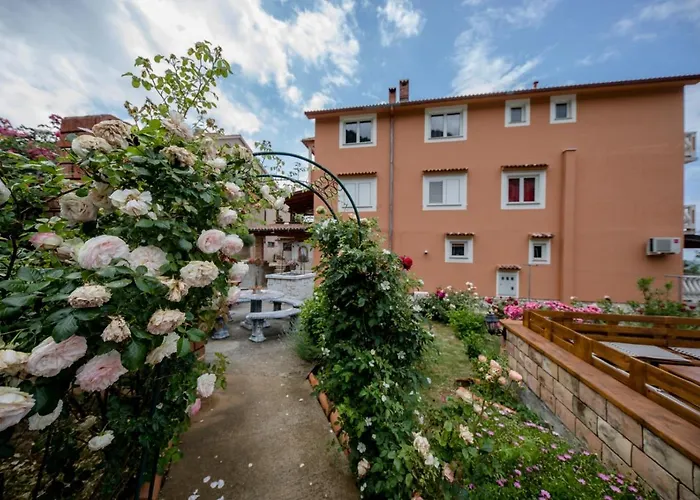 In With Seaview, Terrace, Air Condition, Wifi