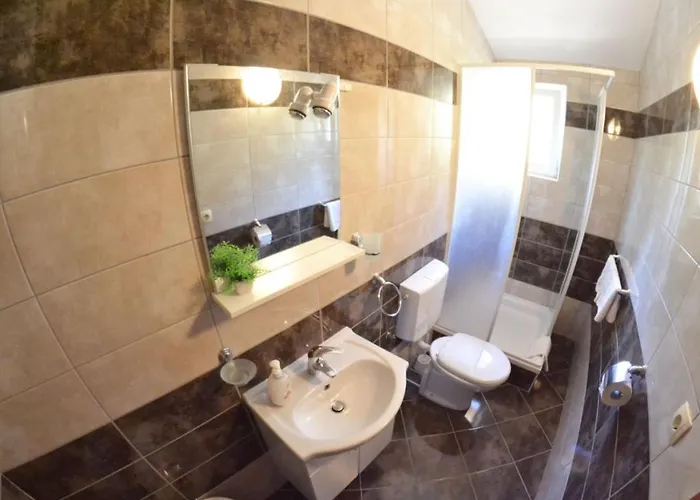 In With Seaview, Terrace, Air Condition, Wifi Apartamento *