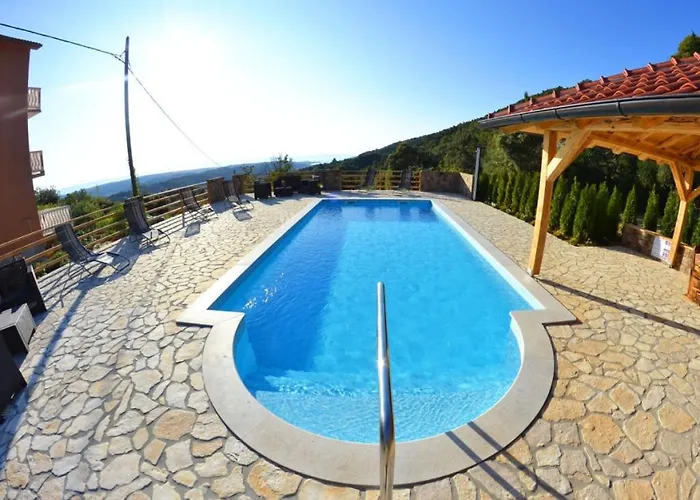 In With Seaview, Terrace, Air Condition, Wifi *