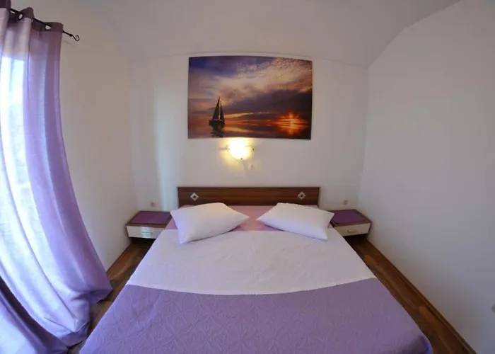 In With Seaview, Terrace, Air Condition, Wifi