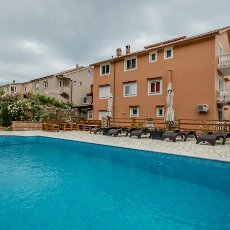In With Seaview, Terrace, Air Condition, Wifi Apartament *