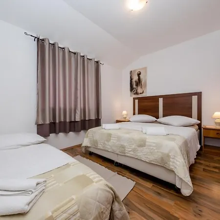 In With Seaview, Terrace, Air Condition, Wifi Appartamento *