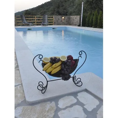 In With Seaview, Terrace, Air Condition, Wifi Apartman