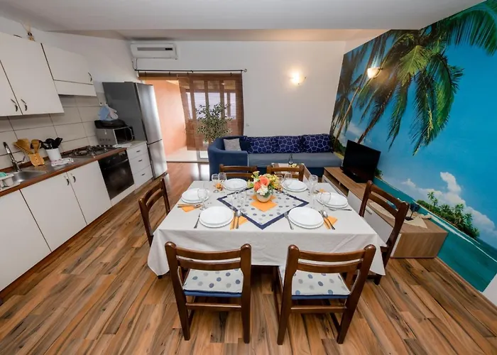 In With Seaview, Terrace, Air Condition, Wifi